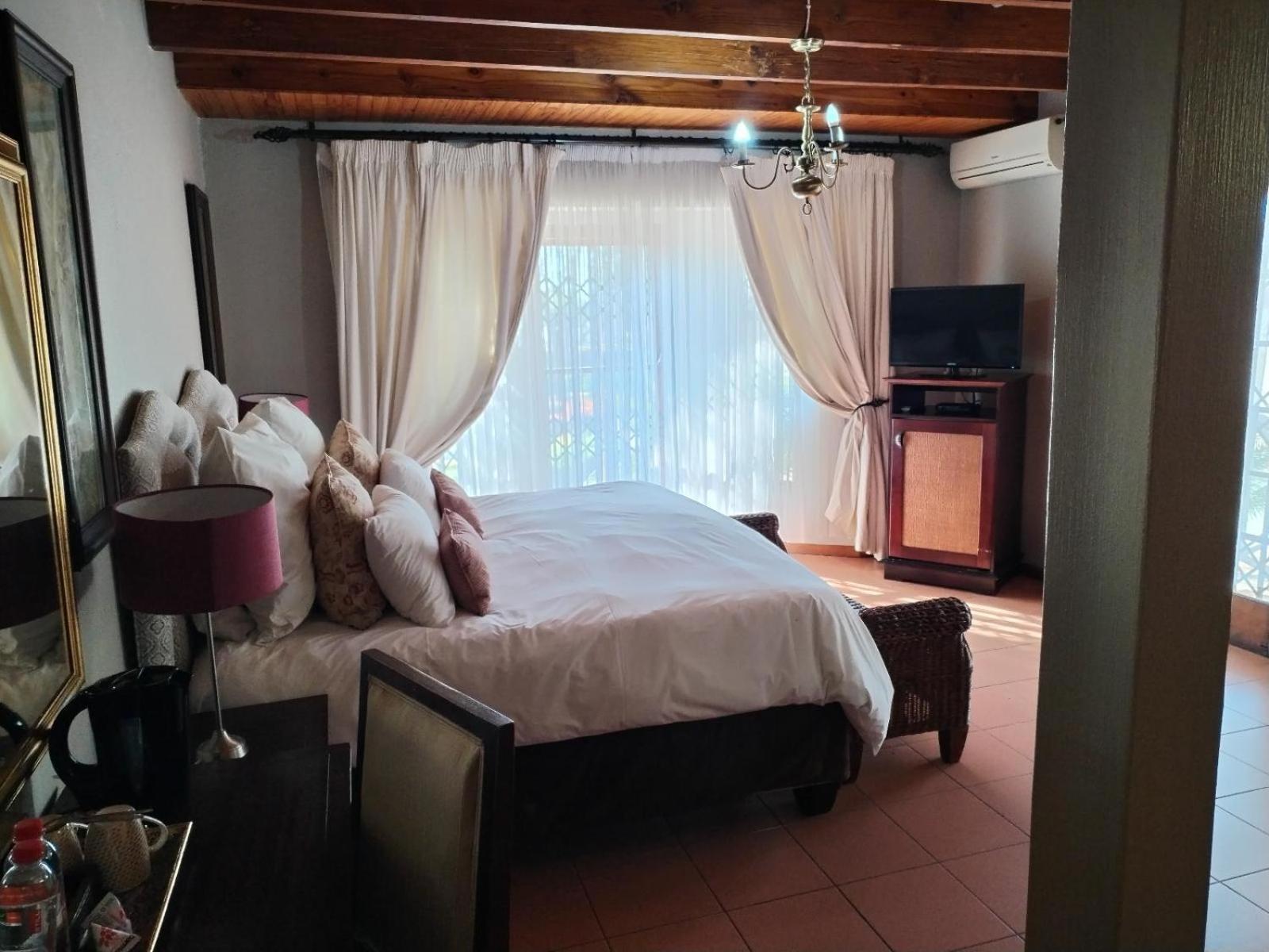 Hole In One Hotel Roodepoort Phòng bức ảnh