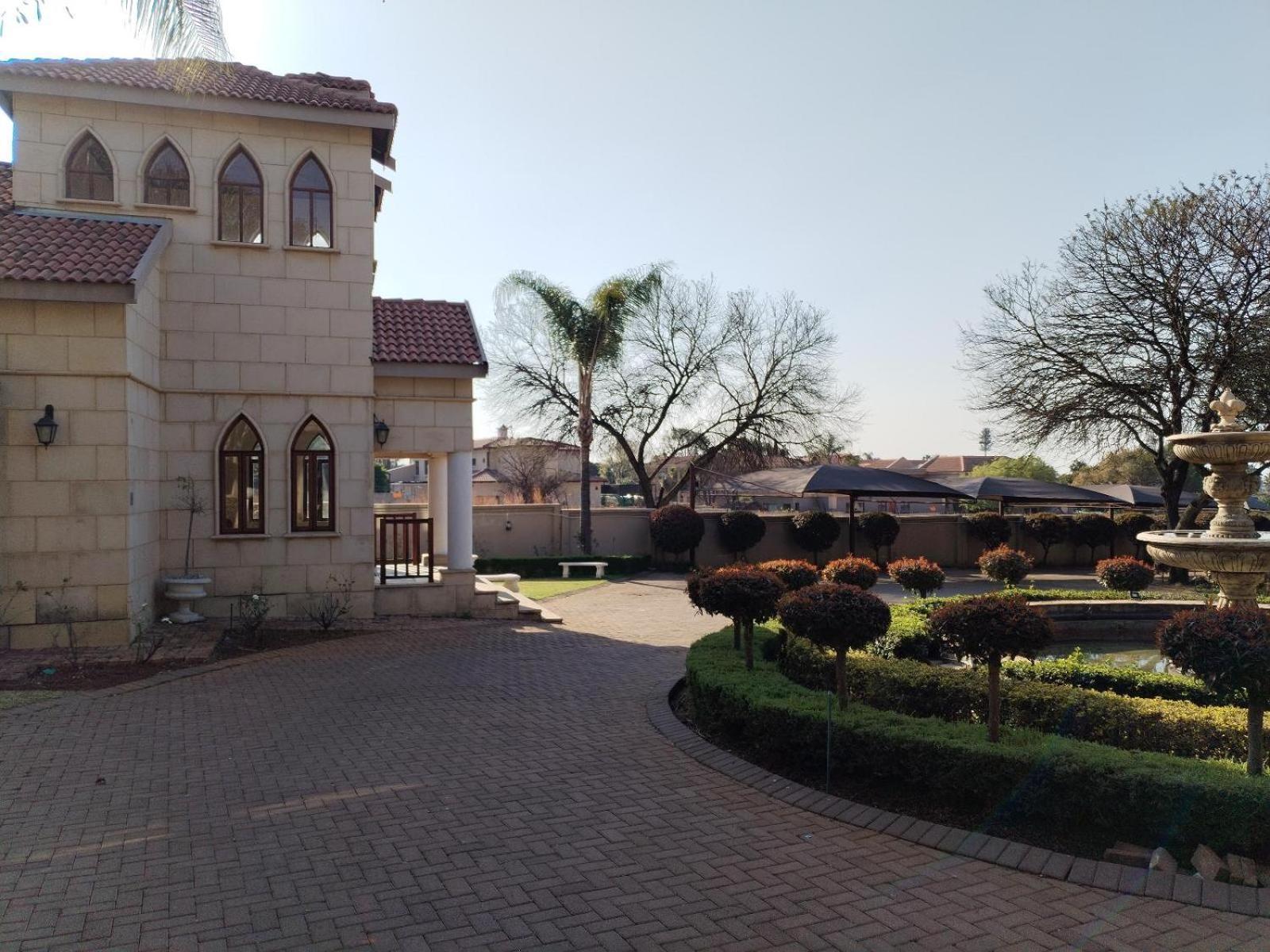 Hole In One Hotel Roodepoort Ngoại thất bức ảnh