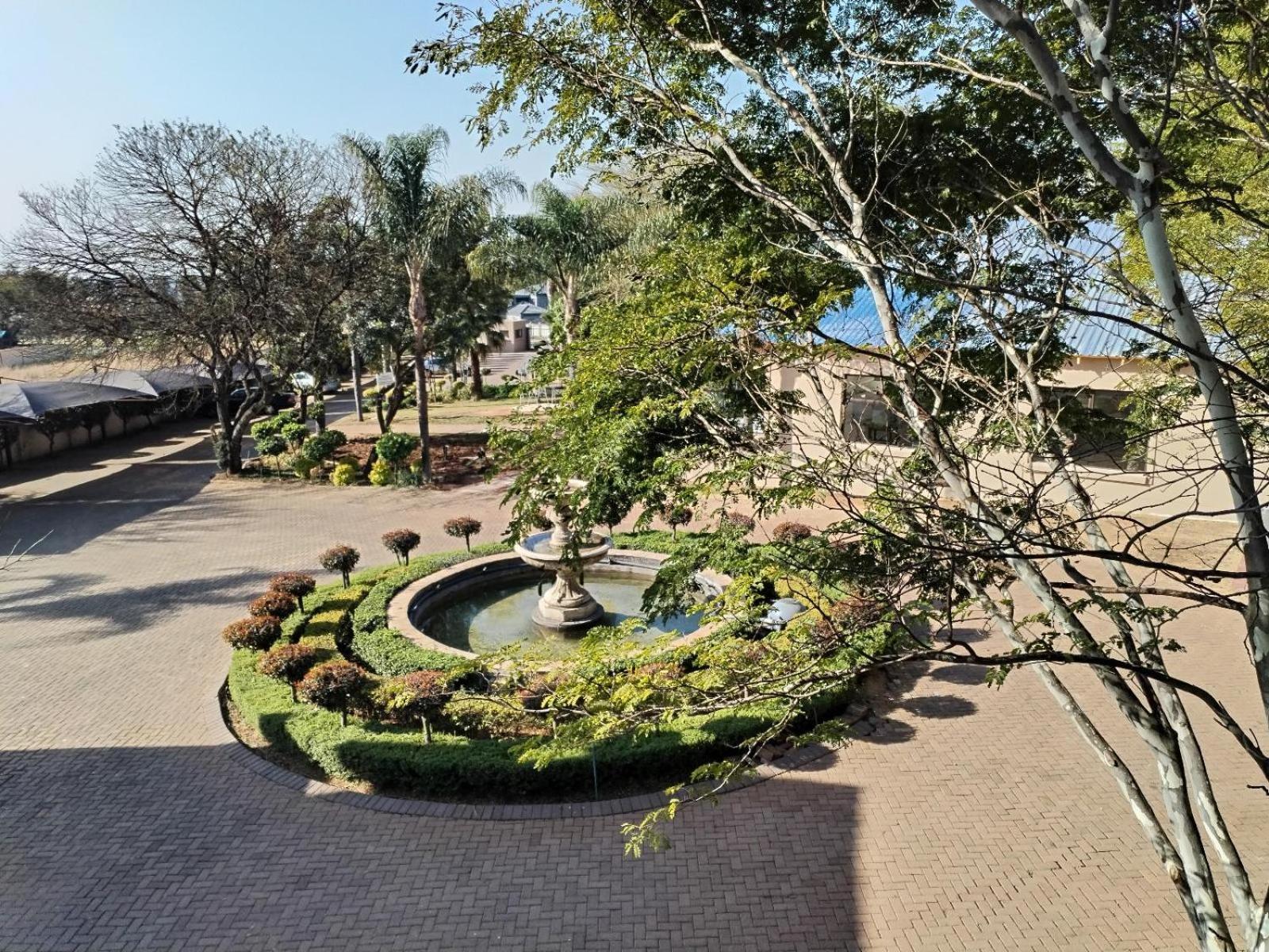 Hole In One Hotel Roodepoort Ngoại thất bức ảnh