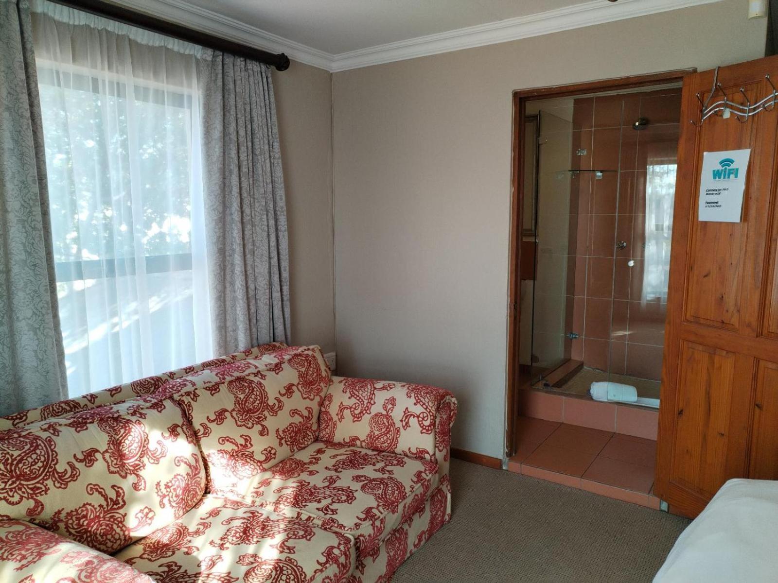 Hole In One Hotel Roodepoort Phòng bức ảnh