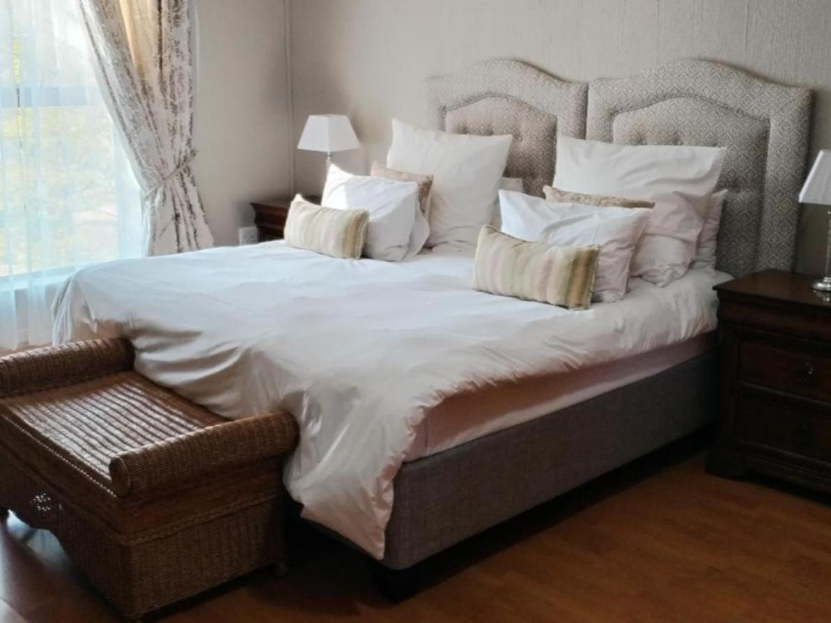 Hole In One Hotel Roodepoort Ngoại thất bức ảnh